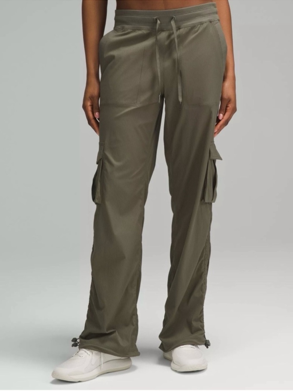 NWT Lululemon Dance Studio Relaxed-Fit Mid-Rise Cargo Pant XS Army Green